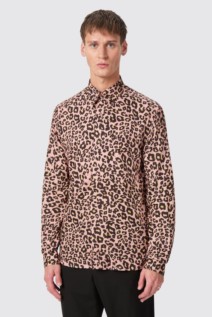 bia-slim-fit-pink-leopard-print-cotton-shirt