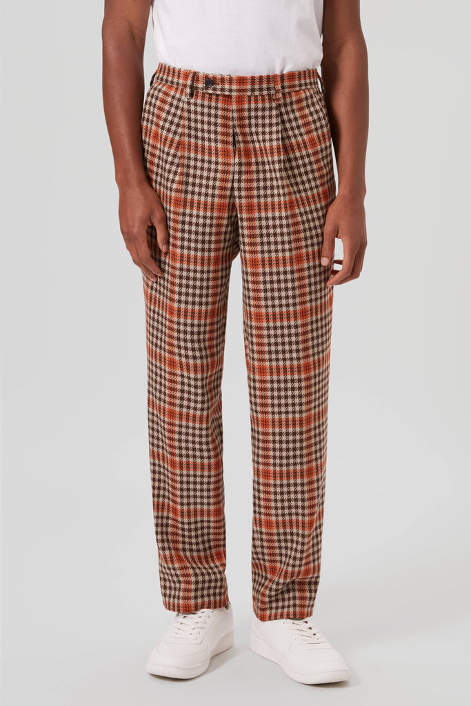 Buy online Beige Checkered Formal Trouser from Bottom Wear for Men by  Solemio for ₹859 at 49% off | 2024 Limeroad.com
